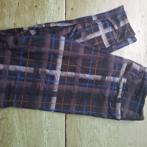 TC LULAROE LEGGINGS PLAID